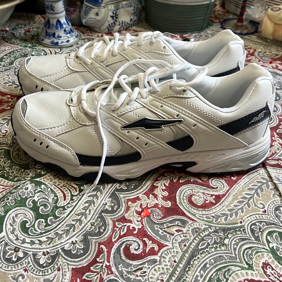 Avia | Shoes | Nwt Mens Avia Walking 
